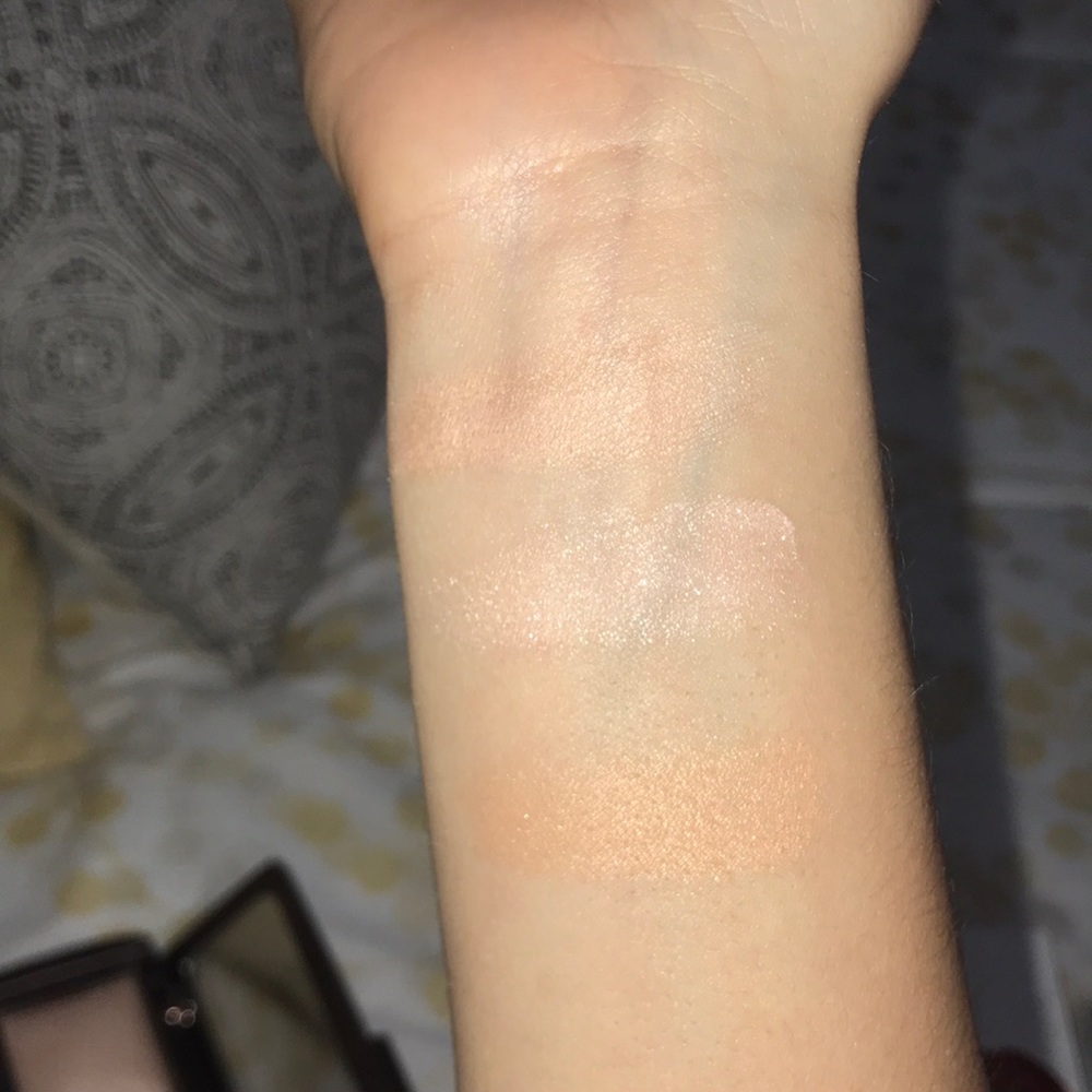 Hourglass Ambient Lighting Palette - Picture 4 of 4